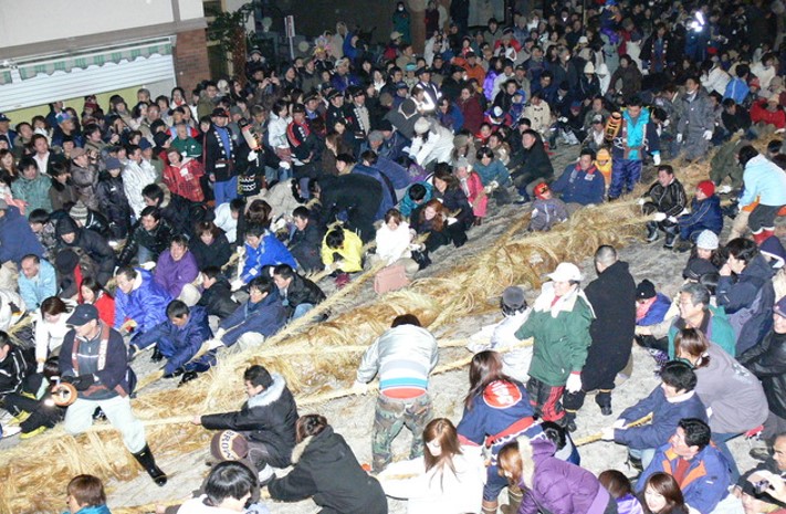 刈和野の大綱引き