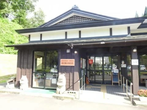 藤里町にある白神山地 森のえきの外観